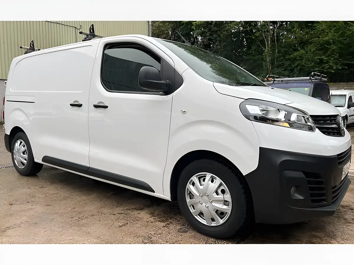 Used 2021 Vauxhall Vivaro Dynamic White - Interior and Exterior details 5