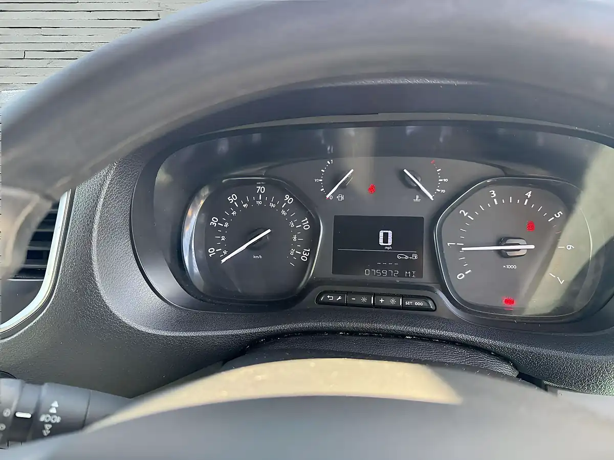 Used 2021 Vauxhall Vivaro Dynamic White - Interior and Exterior details 17