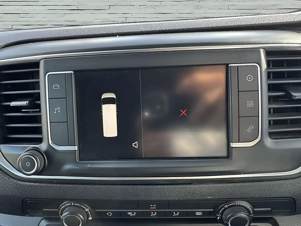 Used 2021 Vauxhall Vivaro Dynamic White - Interior and Exterior details 19