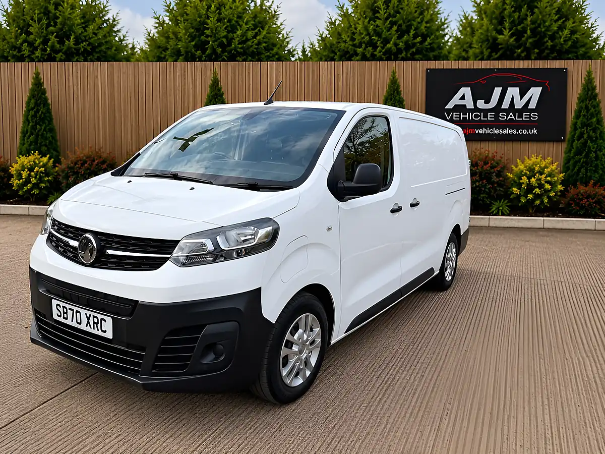 Used 2021 Vauxhall Vivaro Dynamic White - Interior and Exterior details 4