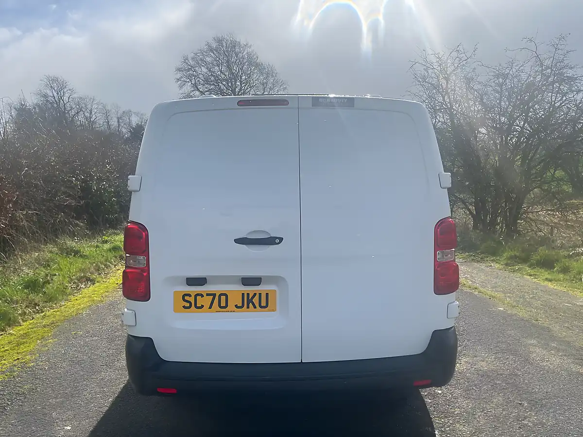 Used 2021 Vauxhall Vivaro Dynamic White - Interior and Exterior details 5
