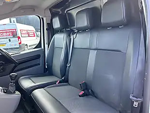 Used 2021 Vauxhall Vivaro Dynamic White - Interior and Exterior details 10