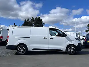 Used 2021 Vauxhall Vivaro Dynamic White - Interior and Exterior details 3