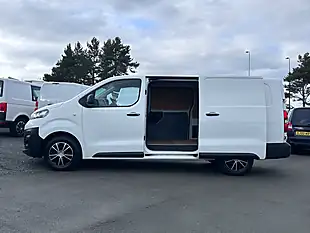 Used 2021 Vauxhall Vivaro Dynamic White - Interior and Exterior details 14