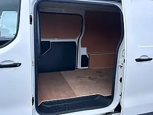 Used 2021 Vauxhall Vivaro Dynamic White - Interior and Exterior details 15