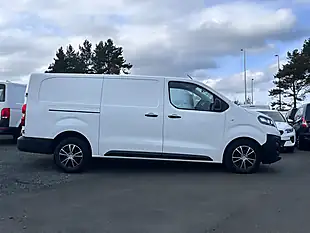 Used 2021 Vauxhall Vivaro Dynamic White - Interior and Exterior details 3