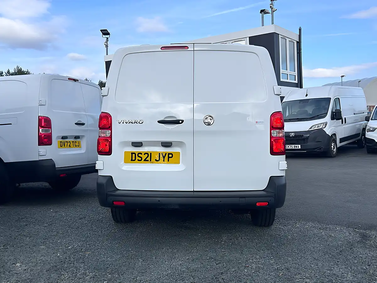 Used 2021 Vauxhall Vivaro Dynamic White - Interior and Exterior details 5