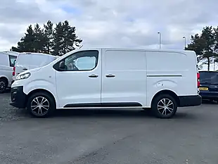 Used 2021 Vauxhall Vivaro Dynamic White - Interior and Exterior details 8