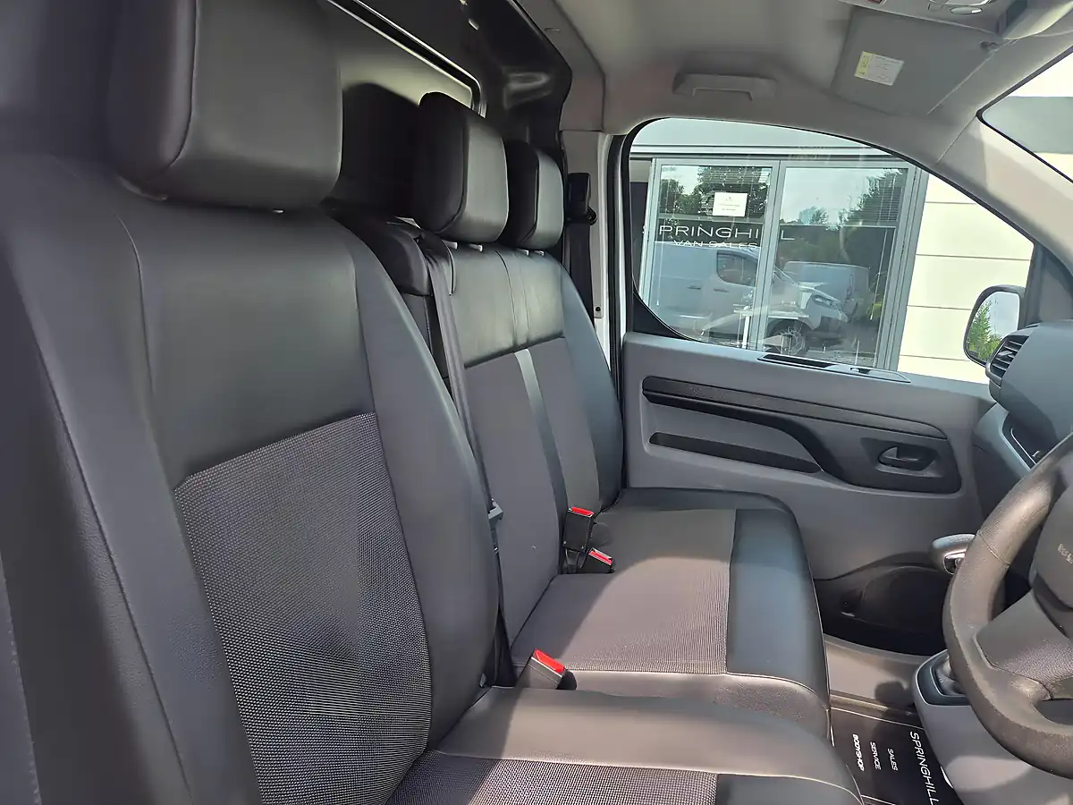Used 2021 Vauxhall Vivaro Edition L2 H1 White - Interior and Exterior details 15