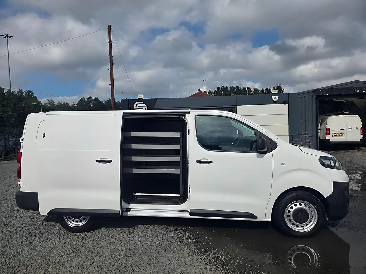 Used 2021 Vauxhall Vivaro Edition L2 H1 White - Interior and Exterior details 4