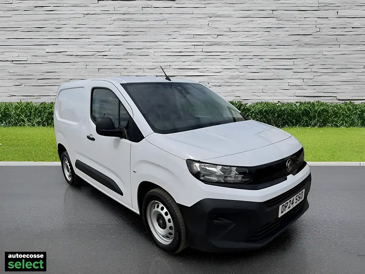 Used 2021 Vauxhall Vivaro Electric Dynamic Panel Van L1 H1 White - Interior and Exterior details 3