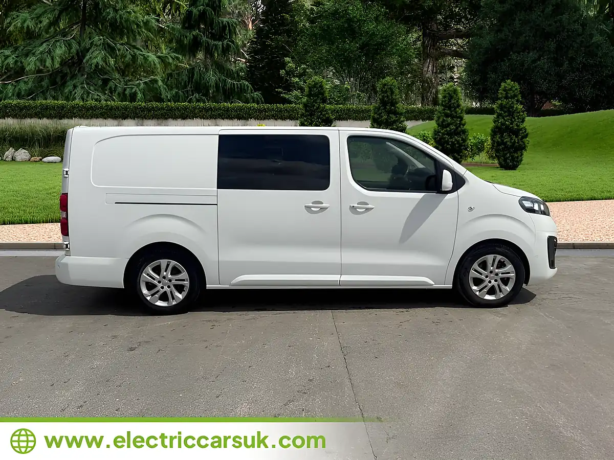Used 2021 Vauxhall Vivaro Electric Elite White - Interior and Exterior details 4