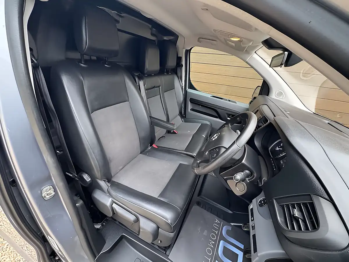 Used 2021 Vauxhall Vivaro Elite S/S Grey - Interior and Exterior details 13
