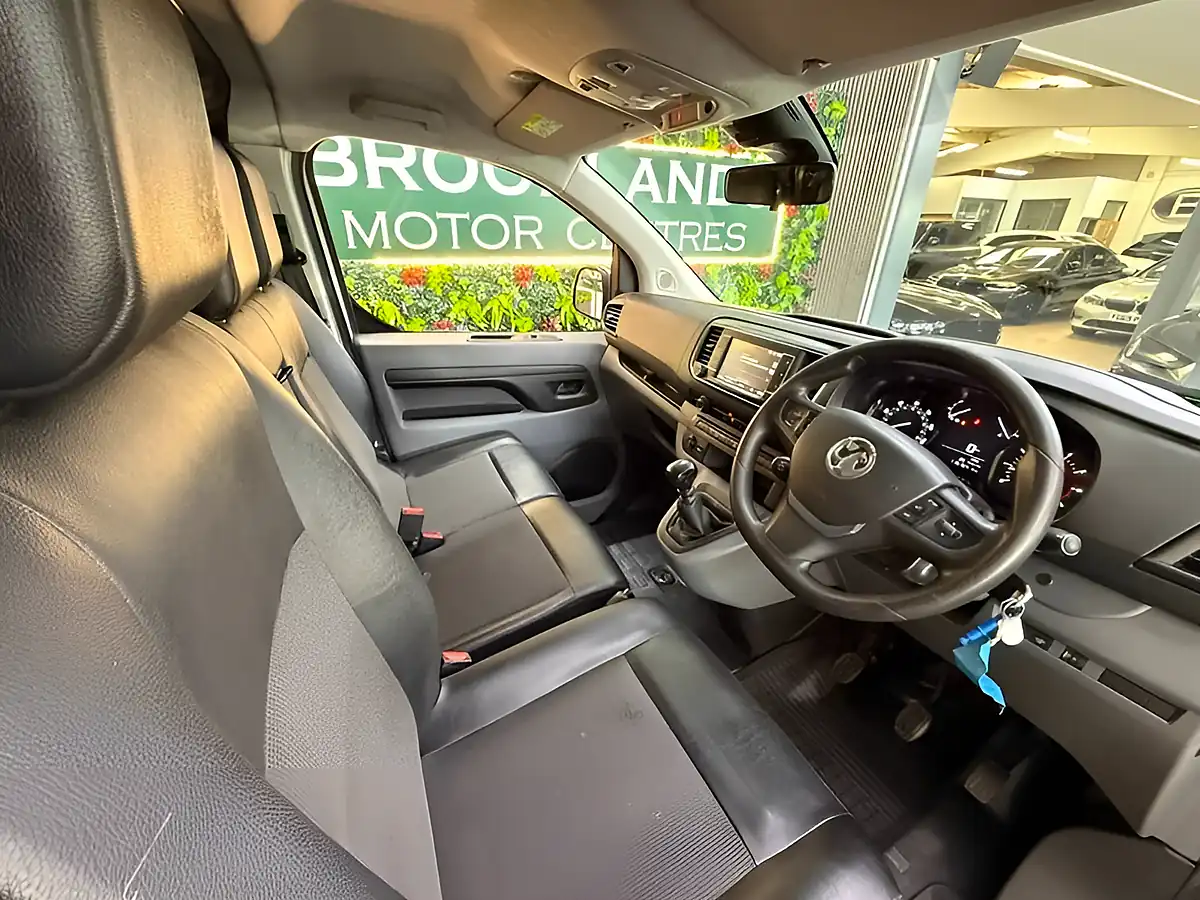 Used 2021 Vauxhall Vivaro L2H1 2900 Sportive White - Interior and Exterior details 12