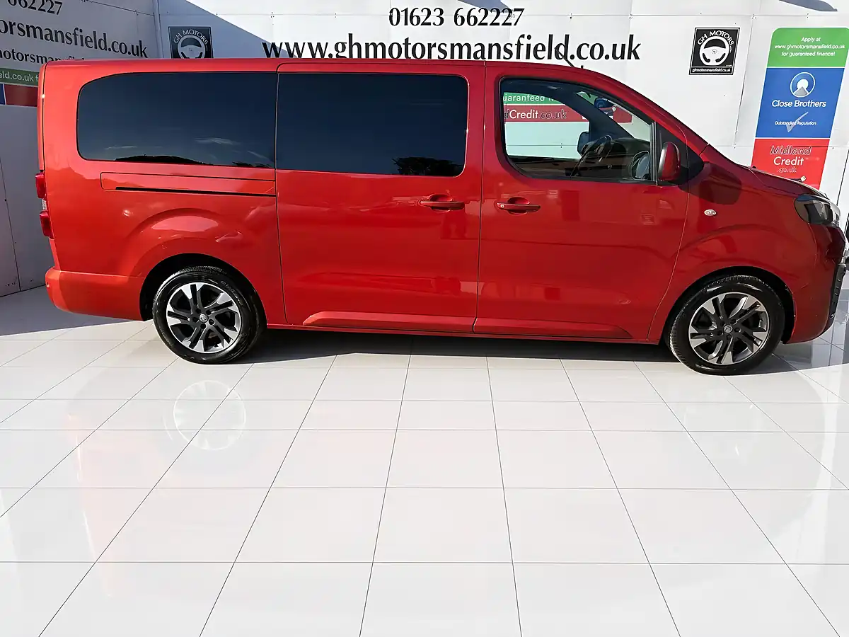 Used 2021 Vauxhall Vivaro Life Elite L Red - Interior and Exterior details 6