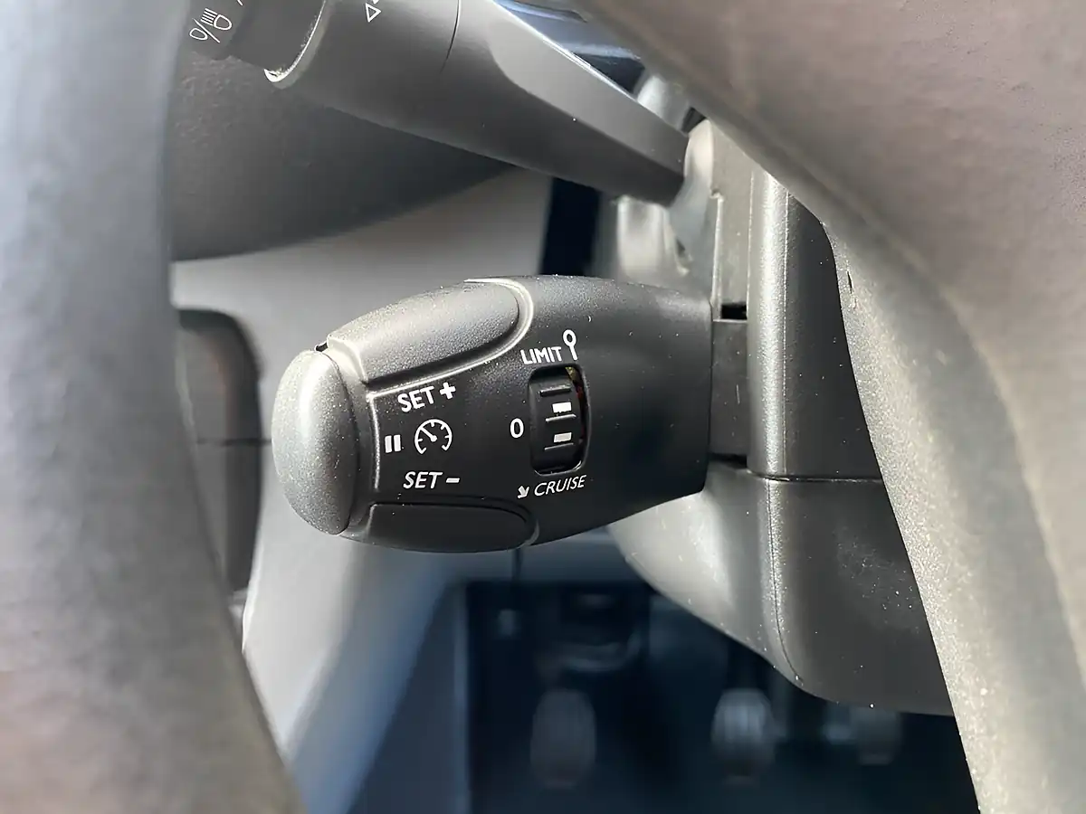 Used 2021 Vauxhall Vivaro Sportive Grey - Interior and Exterior details 10