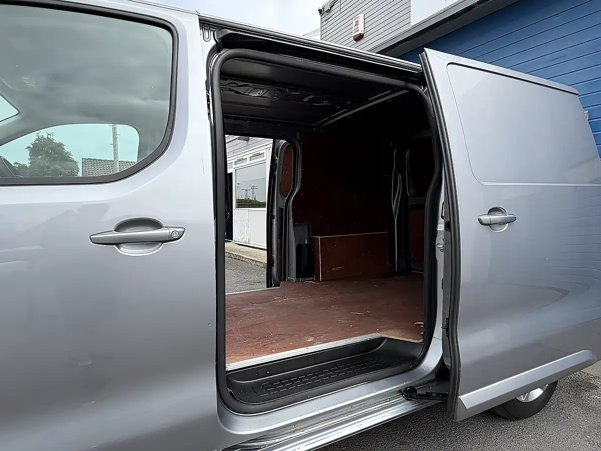 Used 2021 Vauxhall Vivaro Sportive Grey - Interior and Exterior details 10