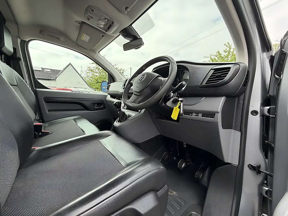 Used 2021 Vauxhall Vivaro Sportive Grey - Interior and Exterior details 13