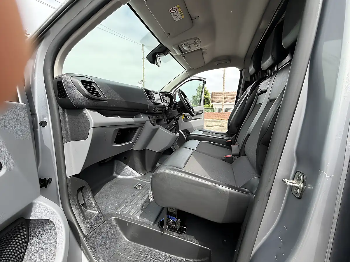Used 2021 Vauxhall Vivaro Sportive Grey - Interior and Exterior details 18