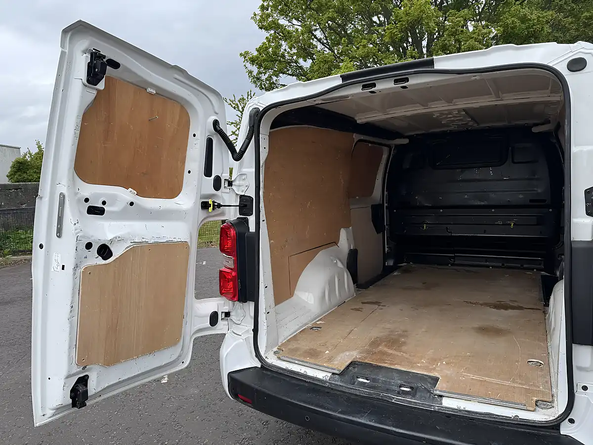 Used 2021 Vauxhall Vivaro Sportive White - Interior and Exterior details 13