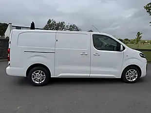 Used 2021 Vauxhall Vivaro Sportive White - Interior and Exterior details 9