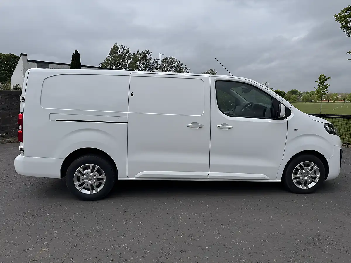 Used 2021 Vauxhall Vivaro Sportive White - Interior and Exterior details 9