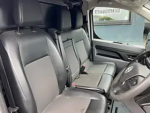 Used 2021 Vauxhall Vivaro Sportive White - Interior and Exterior details 16