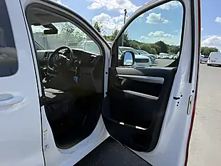 Used 2021 Vauxhall Vivaro Sportive White - Interior and Exterior details 12