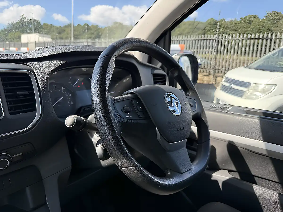Used 2021 Vauxhall Vivaro Sportive White - Interior and Exterior details 19