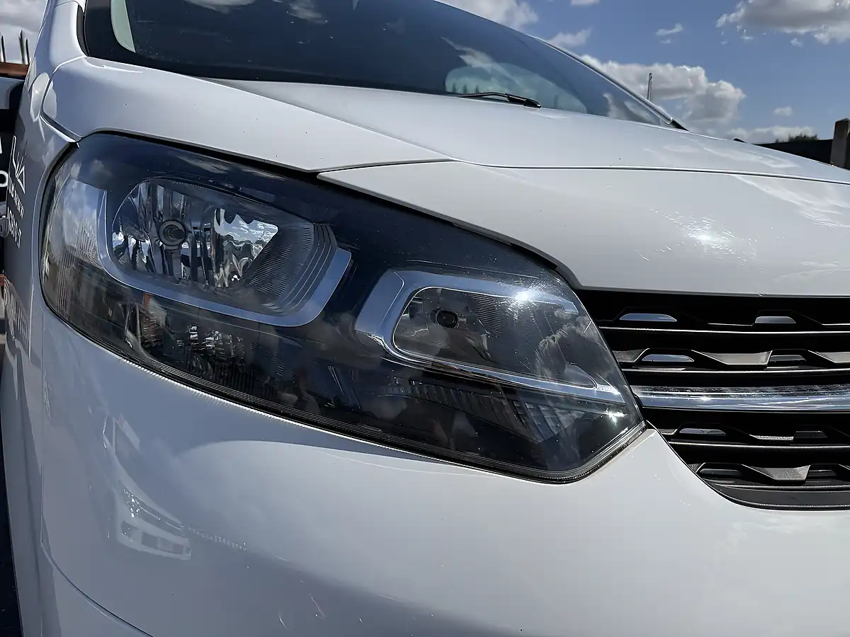 Used 2021 Vauxhall Vivaro Sportive White - Interior and Exterior details 2