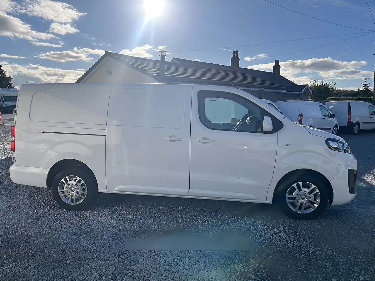 Used 2021 Vauxhall Vivaro Sportive White - Interior and Exterior details 13