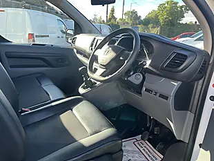 Used 2021 Vauxhall Vivaro Sportive White - Interior and Exterior details 17