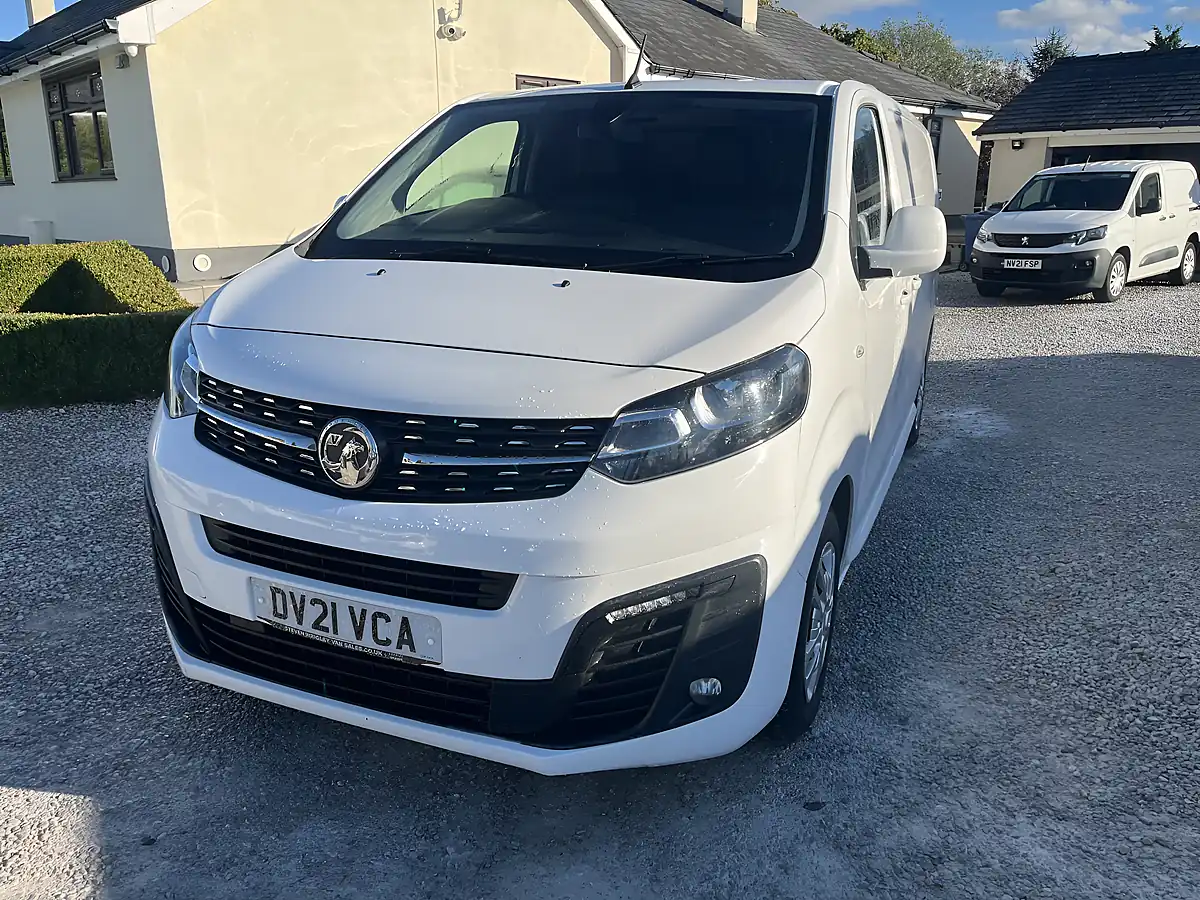 Used 2021 Vauxhall Vivaro Sportive White - Interior and Exterior details 3