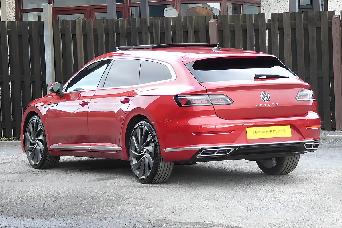 Used 2021 Volkswagen Arteon R-Line Shooting Brake Red - Interior and Exterior details 4