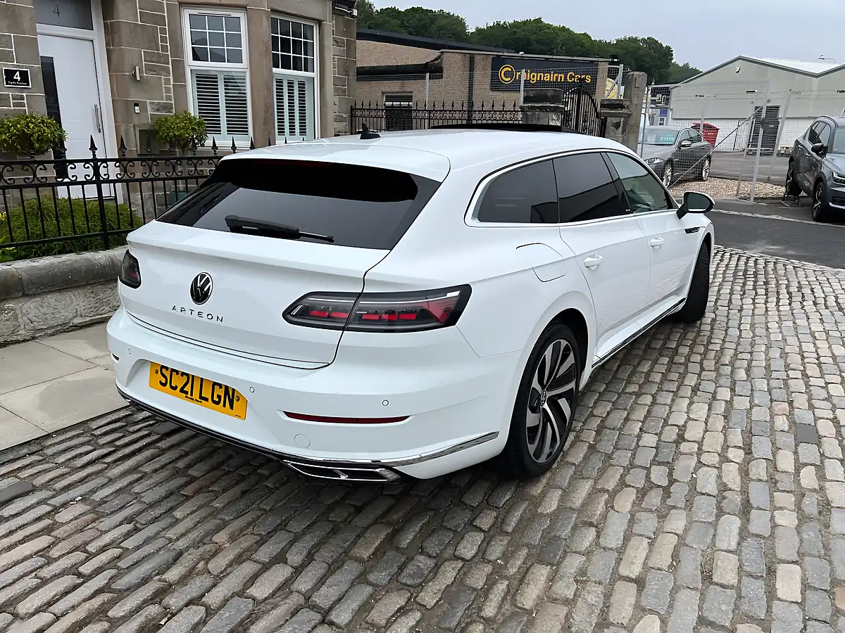 Used 2021 Volkswagen Arteon R-Line Shooting Brake White - Interior and Exterior details 10