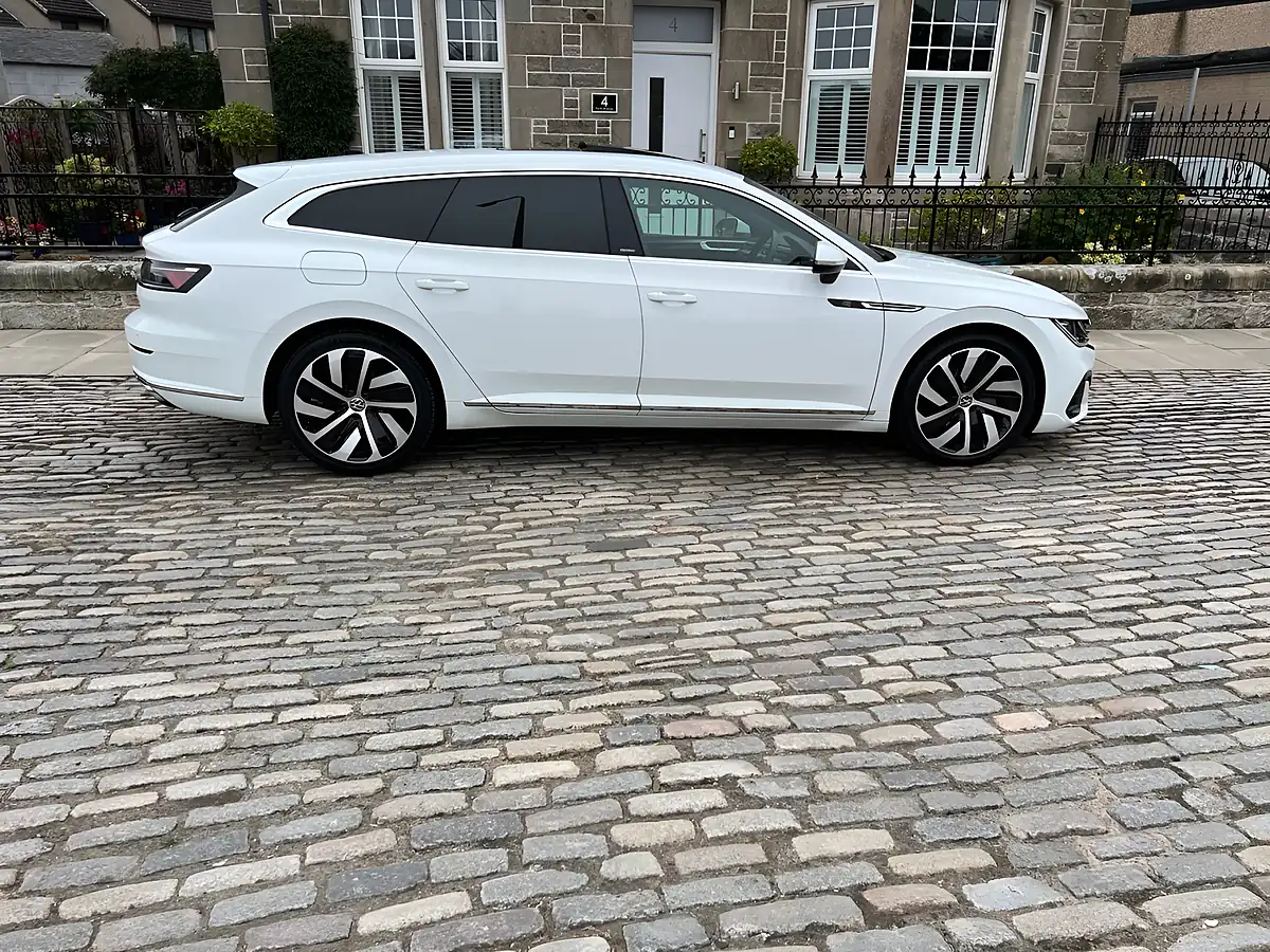 Used 2021 Volkswagen Arteon R-Line Shooting Brake White - Interior and Exterior details 4