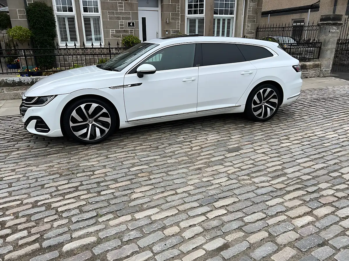 Used 2021 Volkswagen Arteon R-Line Shooting Brake White - Interior and Exterior details 5