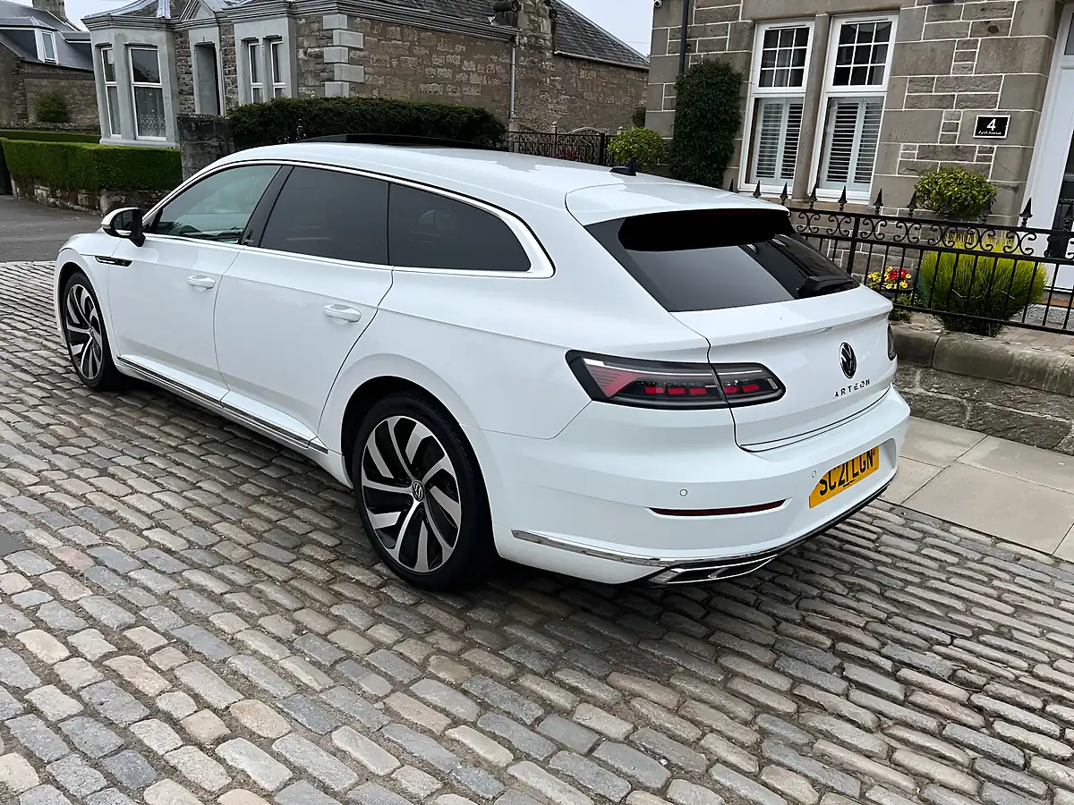 Used 2021 Volkswagen Arteon R-Line Shooting Brake White - Interior and Exterior details 8