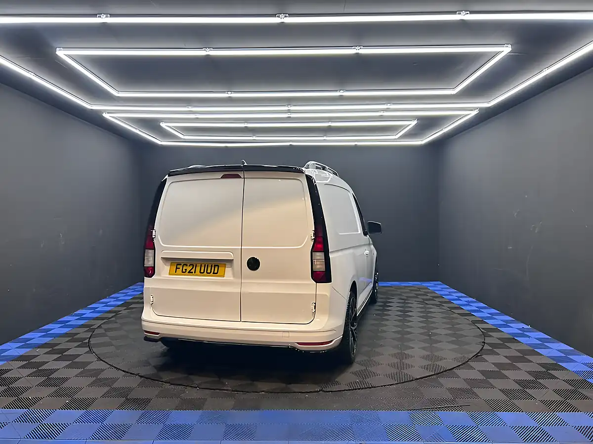 Used 2021 Volkswagen Caddy C20 Commerce White - Interior and Exterior details 10