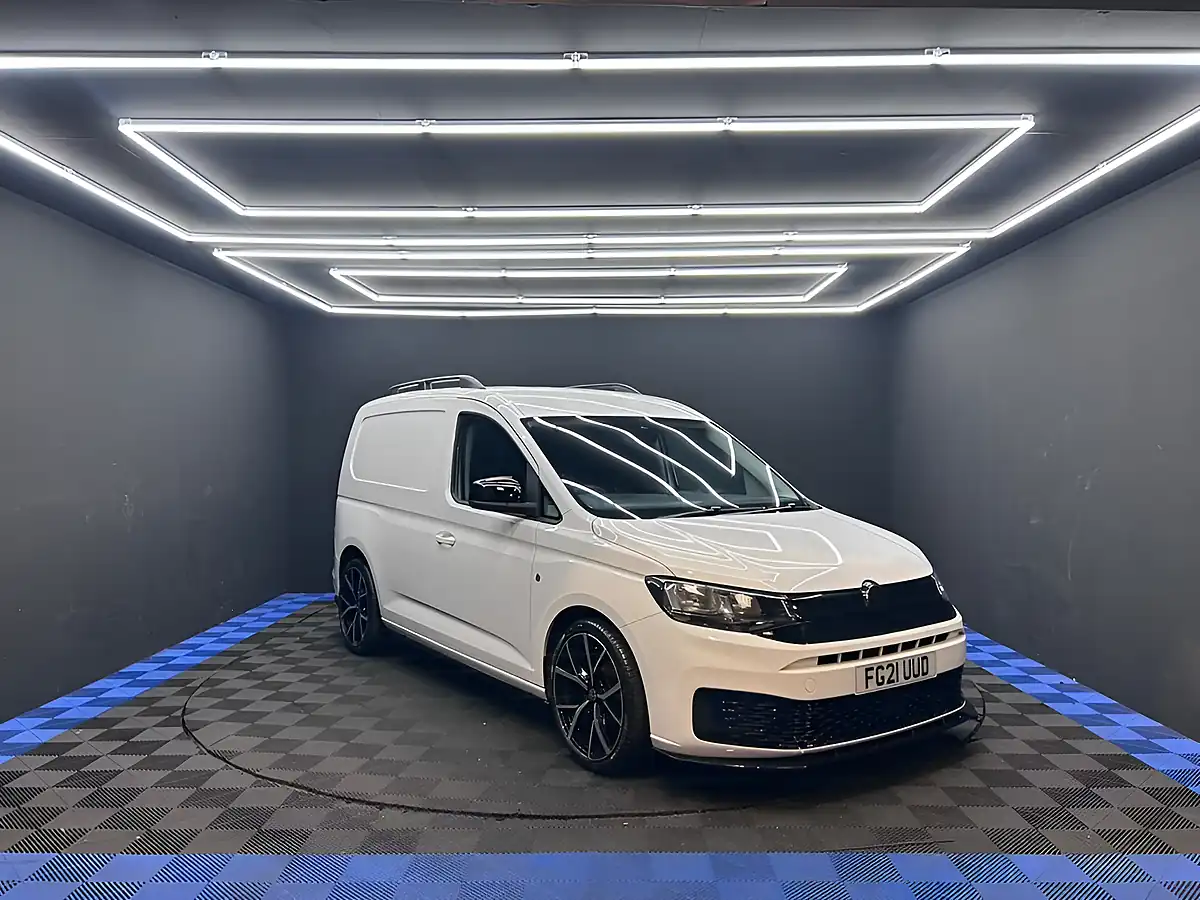 Used 2021 Volkswagen Caddy C20 Commerce White - Interior and Exterior details 13