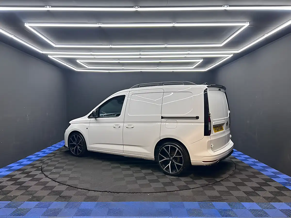 Used 2021 Volkswagen Caddy C20 Commerce White - Interior and Exterior details 15