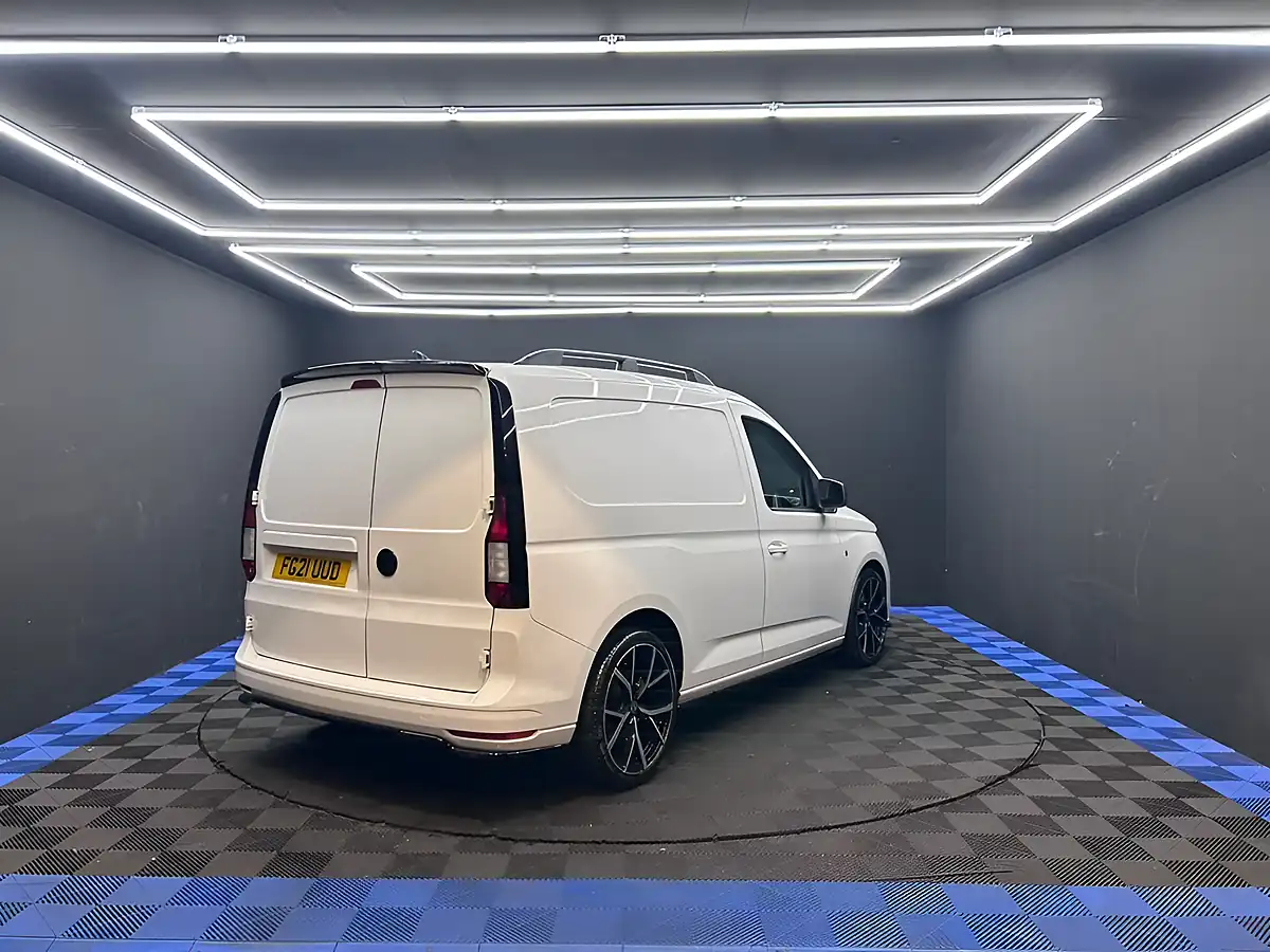 Used 2021 Volkswagen Caddy C20 Commerce White - Interior and Exterior details 16