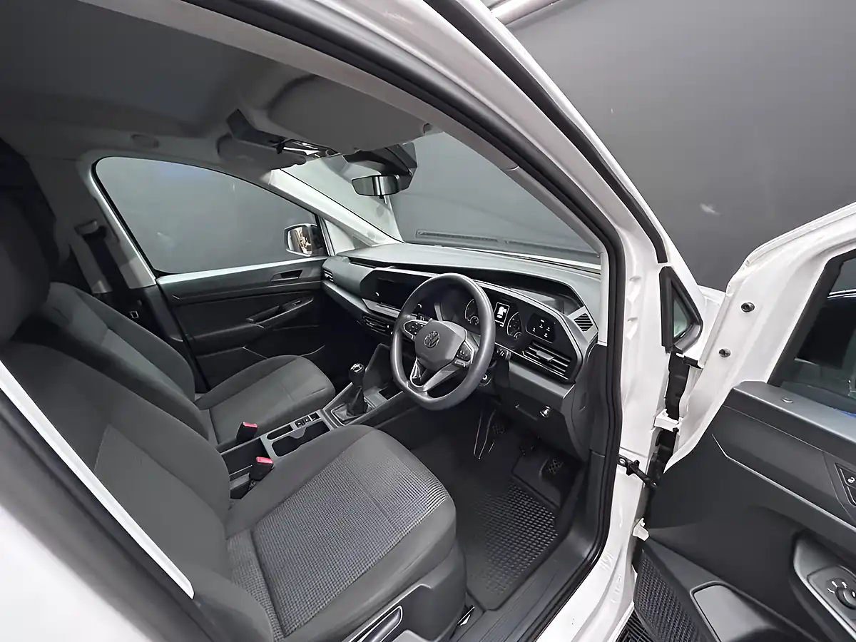 Used 2021 Volkswagen Caddy C20 Commerce White - Interior and Exterior details 18