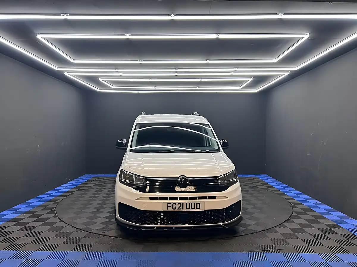 Used 2021 Volkswagen Caddy C20 Commerce White - Interior and Exterior details 3