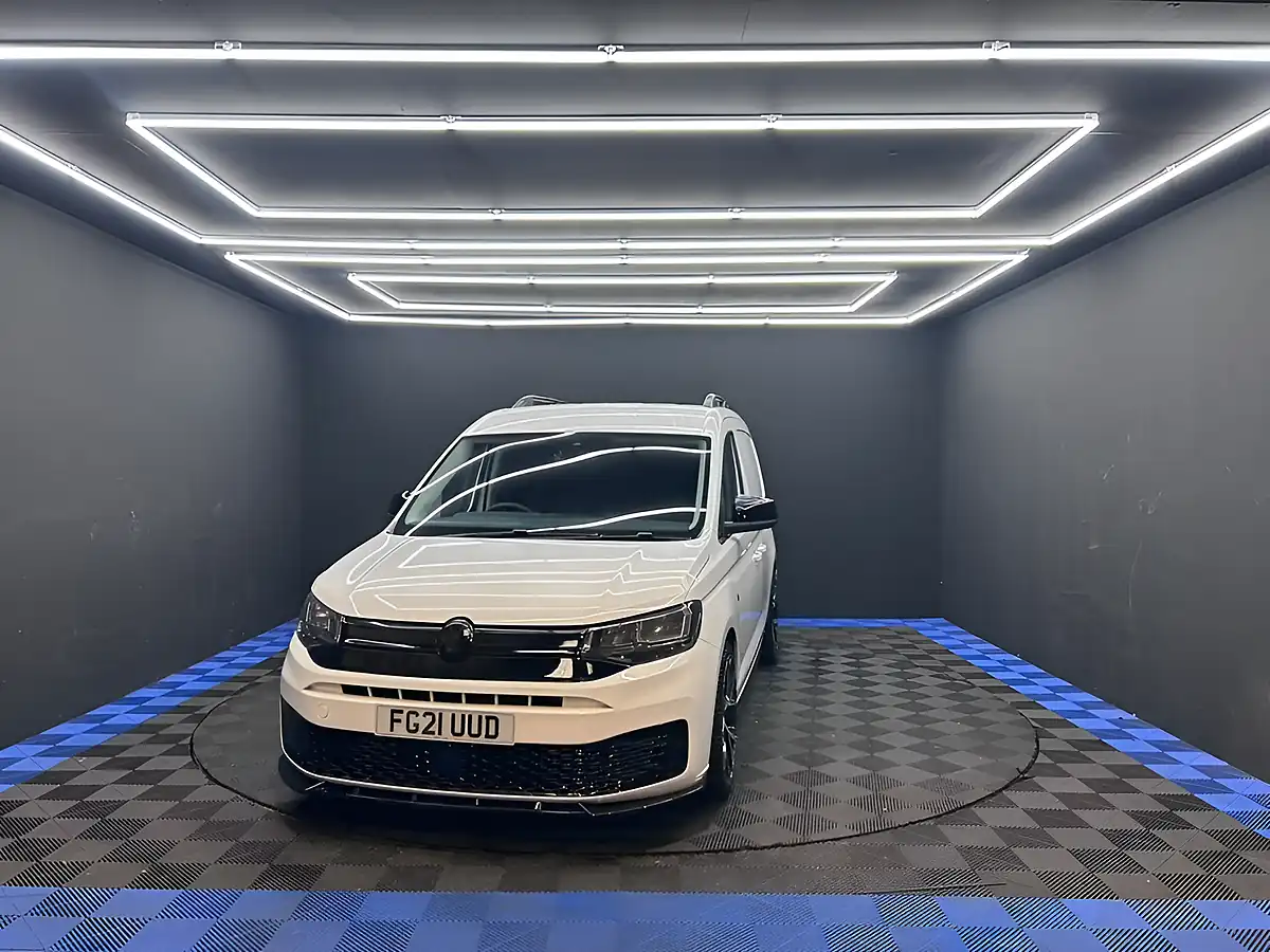 Used 2021 Volkswagen Caddy C20 Commerce White - Interior and Exterior details 4