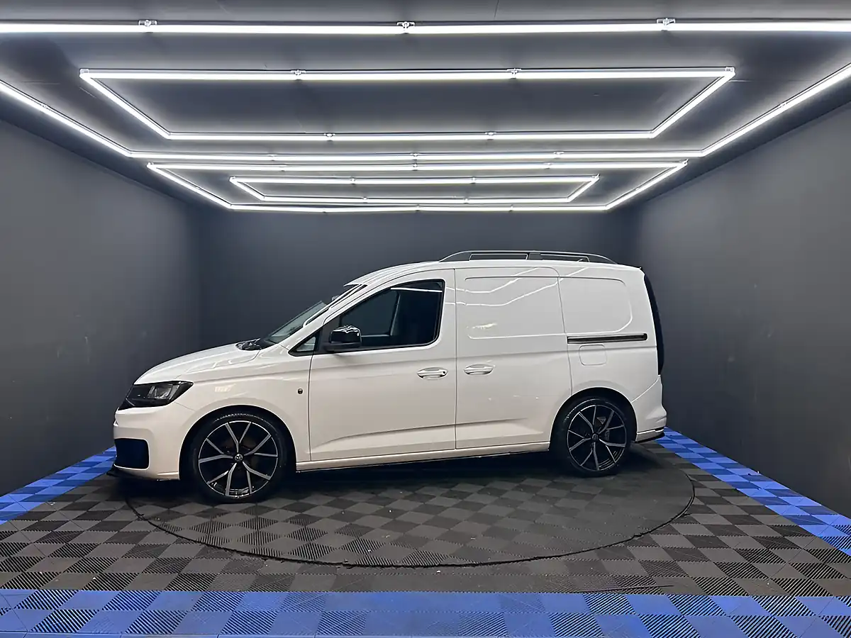 Used 2021 Volkswagen Caddy C20 Commerce White - Interior and Exterior details 8