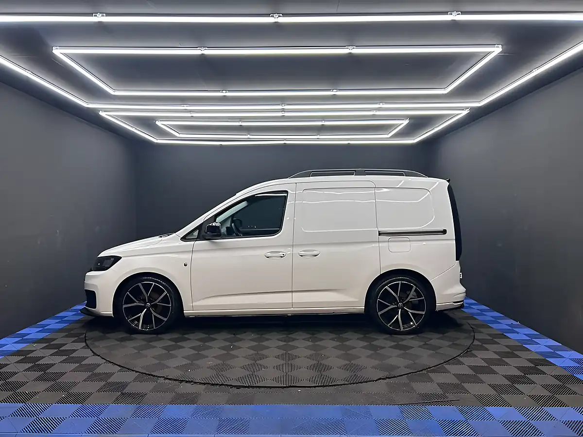 Used 2021 Volkswagen Caddy C20 Commerce White - Interior and Exterior details 9