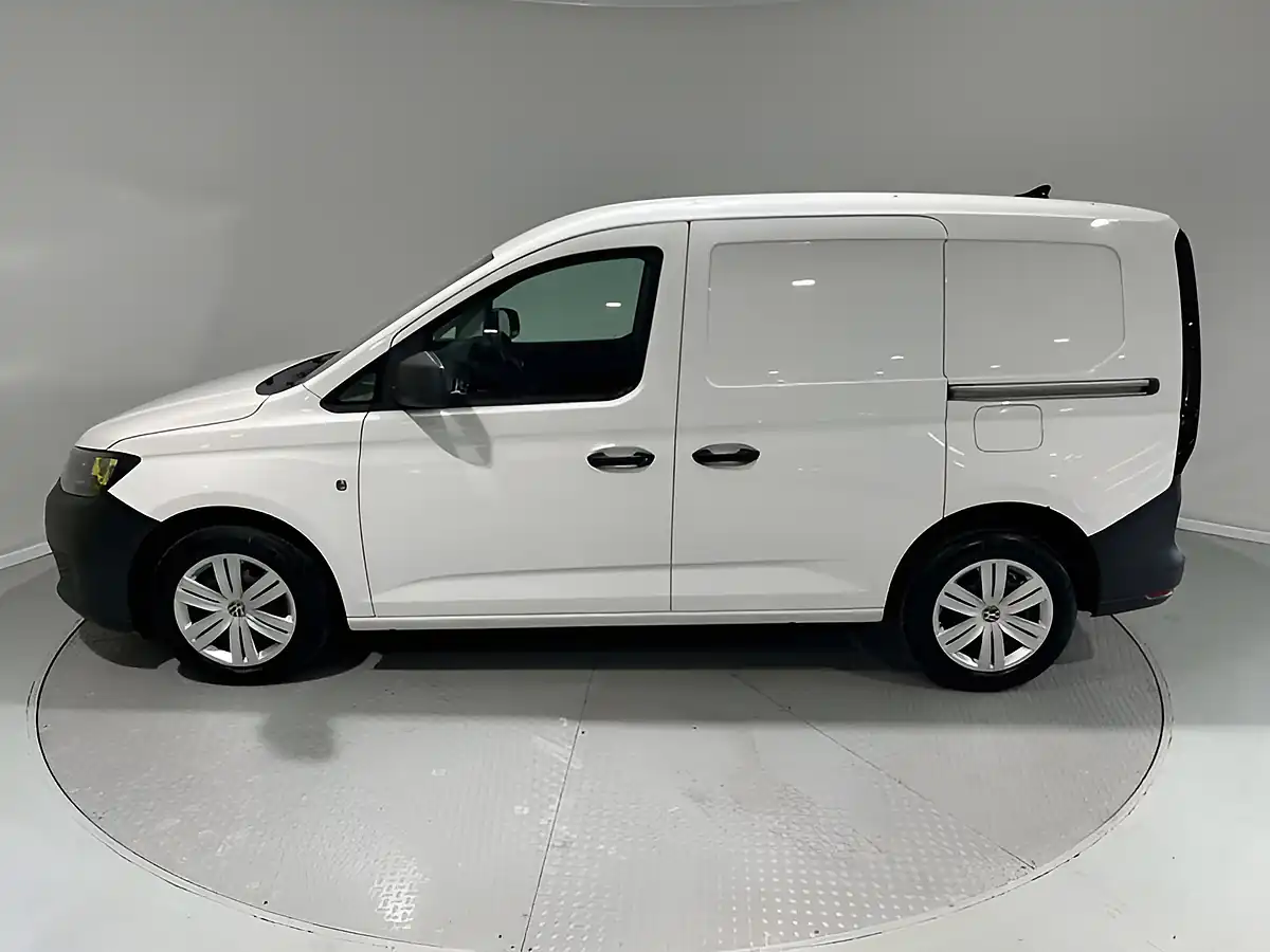 Used 2021 Volkswagen Caddy C20 Commerce White - Interior and Exterior details 11