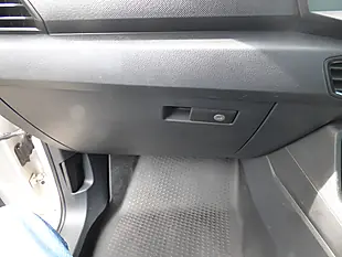 Used 2021 Volkswagen Caddy Commerce Van White - Interior and Exterior details 11