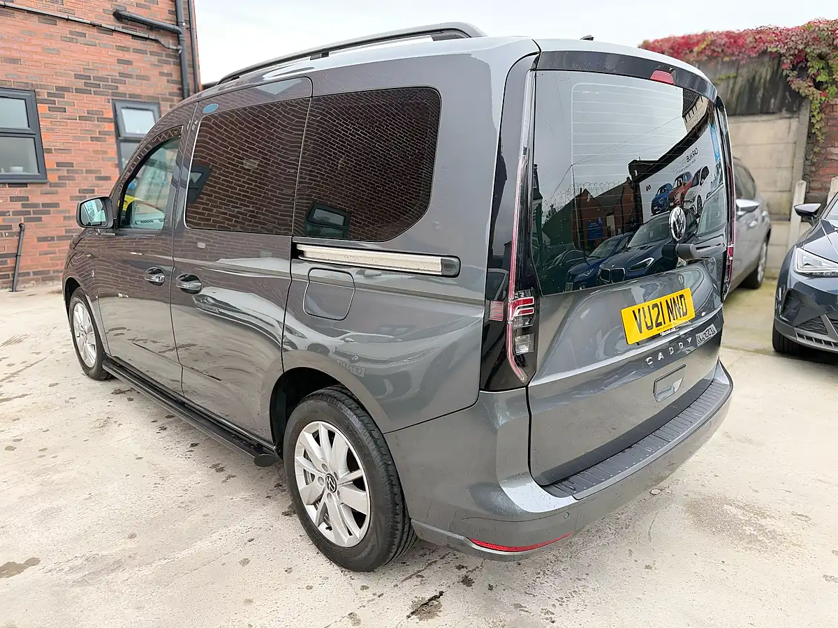 Used 2021 Volkswagen Caddy Life Grey - Interior and Exterior details 11